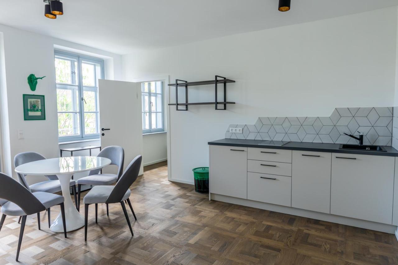 On 6 Rust Apartment Luaran gambar